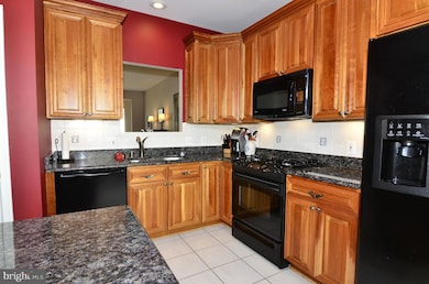 13237 Copper Cove Way, Herndon, VA 20171 - photo 2