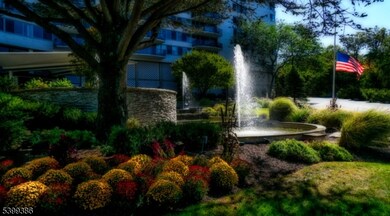 1 Claridge Dr unit 428, Verona, NJ 07044 - photo 5