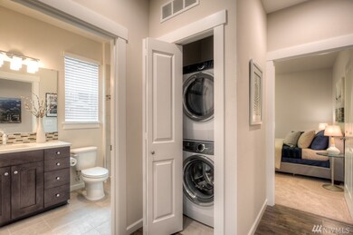 12513 NE 150th St unit 13, Woodinville, WA 98072 - photo 3