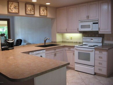kitchen 1.JPG