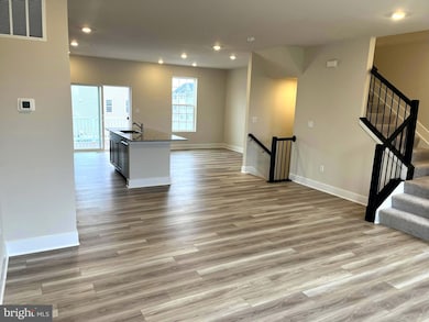 7616 Johnnycake Rd, Woodlawn, MD 21244 - photo 5