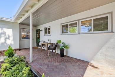 885 Elm St, San Carlos, CA 94070 - photo 7