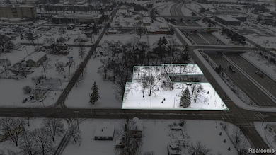 1215 S Grand Traverse St, Flint, MI 48502 - photo 7