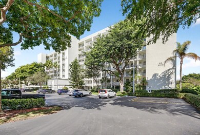 2215 Cypress Island Dr unit 803, Pompano Beach, FL 33069 - photo 3
