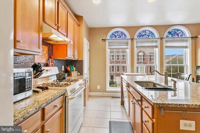 9275 Laurel Ridge Crossing Rd, Lorton, VA 22079 - photo 4