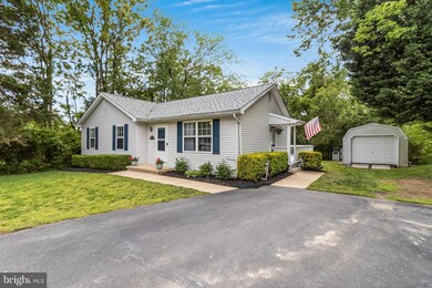 25931 Shenandoah Dr, Mechanicsville, MD 20659 - photo 2