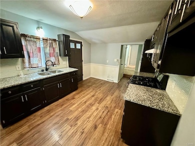 1808 Allen St, Utica, NY 13501 - photo 5