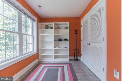 639 Hurdle Mill Place, Gaithersburg, MD 20877 - photo 4