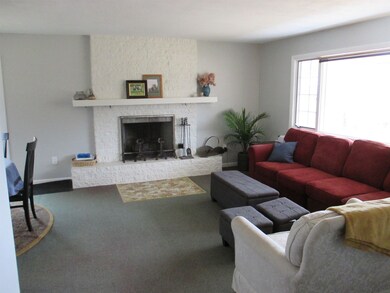 17 Split Oak Cir, Chesterfield, NH 03443 - photo 4