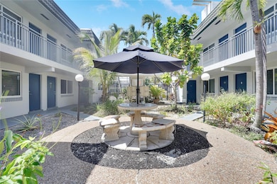 COMMON SEATING AREA IN PATIO