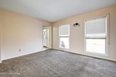 7404 Jonathan Way, Louisville, KY 40228 - photo 7