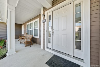 27 Lilac Ln, Ridge, NY 11961 - photo 3