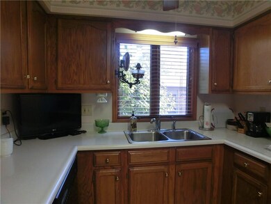 407 Fairview Ave, Tipton, IN 46072 - photo 6