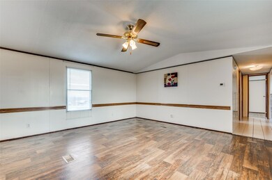 172 Private Road 4442, Rhome, TX 76078 - photo 4