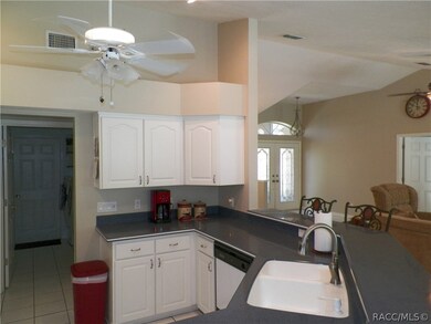 1405 N Man o War Dr, Hernando, FL 34442 - photo 4