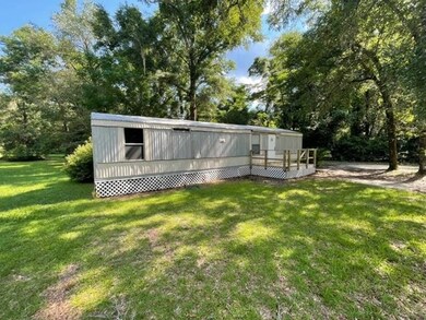 727 Wakulla Arran Rd, Crawfordville, FL 32327 - photo 2