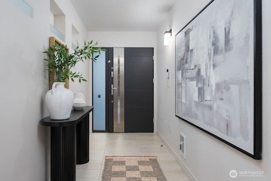 4815 Evanston Ave N unit B, Seattle, WA 98103 - photo 5