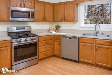 10-Kitchen_DMD_8379