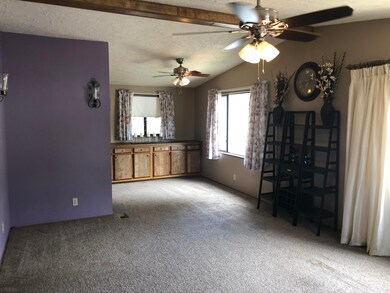 living room/dining