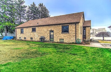 109 Keilman St, Dyer, IN 46311 - photo 2