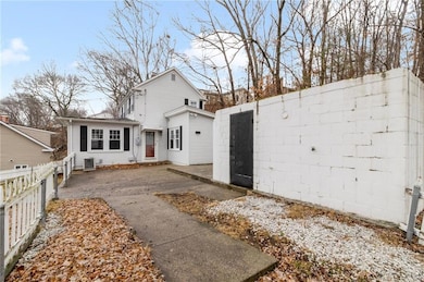 55 Walter Ave, North Providence, RI 02911 - photo 4