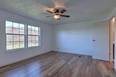 185 Woodlyn Rd, Johnson City, TN 37601 - photo 5