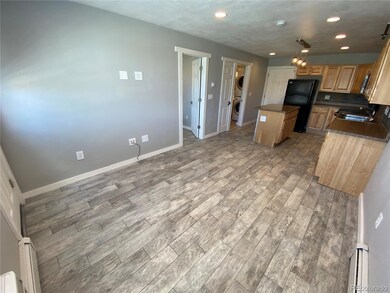 1064 Chambers Ct unit 206, Aurora, CO 80011 - photo 6