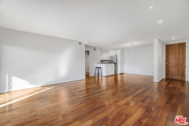 8601 Falmouth Ave unit 316, Playa Del Rey, CA 90293 - photo 3