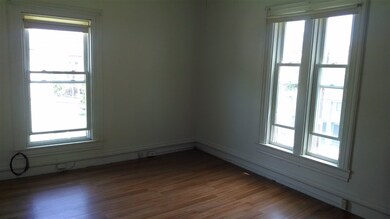 13 Beacon St, Nashua, NH 03064 - photo 4