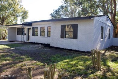 4754 Beverly Cir, Jacksonville, FL 32210 - photo 4