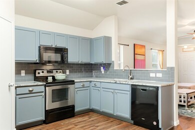 910 Fleming St, Wylie, TX 75098 - photo 7