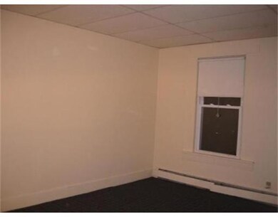 82 Grand St unit 1st Fl-R, Lowell, MA 01851 - photo 6