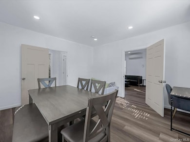 21 James L Burrell Ave, Hempstead, NY 11550 - photo 7