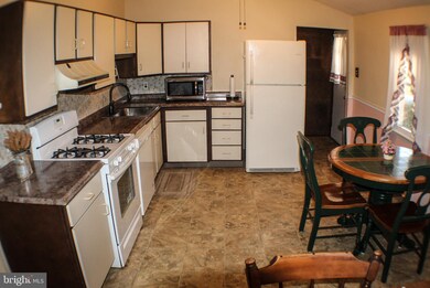 306 Fountain Ave, Burlington, NJ 08016 - photo 5