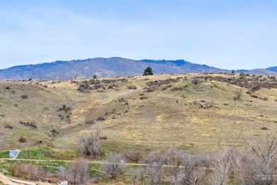 646 N Avenue H, Boise, ID 83712 - photo 3