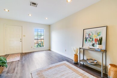 14-web-or-mls-2419 Robley Dr-14