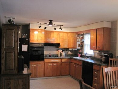 2421 East Blvd, Bethlehem, PA 18017 - photo 5