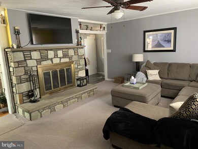 401 1/2 Delaware Ave, Riverside, NJ 08075 - photo 5