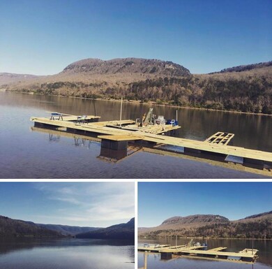 4 slip community boat dock during constr