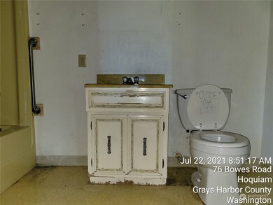 76 Bowes Rd, Hoquiam, WA 98550 - photo 5