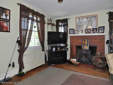 207 Morse Ave, Warwick, RI 02886 - photo 2