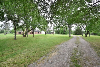 6602 Anderson Ct, Needville, TX 77461 - photo 2