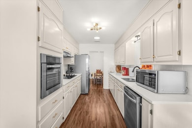 8013 Carrick St, Benbrook, TX 76116 - photo 6