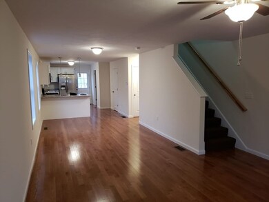 54 Dracut St, Lawrence, MA 01843 - photo 5