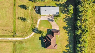 4800 Westwood Ln, Manvel, TX 77578 - photo 4