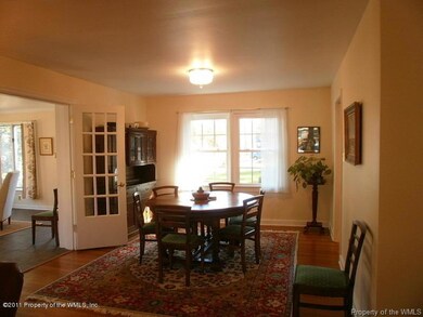 Dining Rm