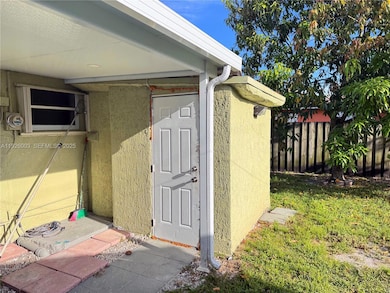 1400 N 70th Way unit 1, Hollywood, FL 33024 - photo 3