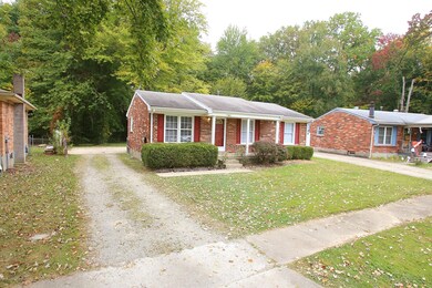 9300 Pagoda Dr, Louisville, KY 40229 - photo 2