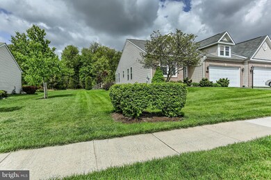 27 Spanish Moss Ct, Chambersburg, PA 17202 - photo 2