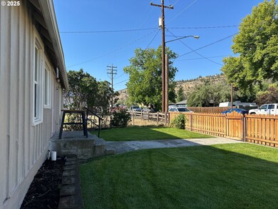 307 N Canyon Blvd, John Day, OR 97845 - photo 6